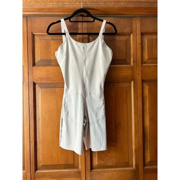 Leonisa Women's Undetectable Edge Boyshort Shaper with Booty Lifter Tan Size L